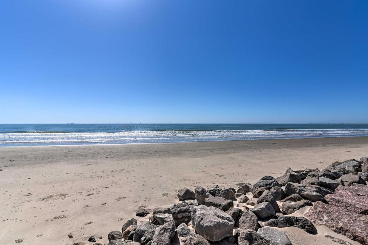 Surfside Beach Home With Deck On Pedestrian Beach! Exterior photo